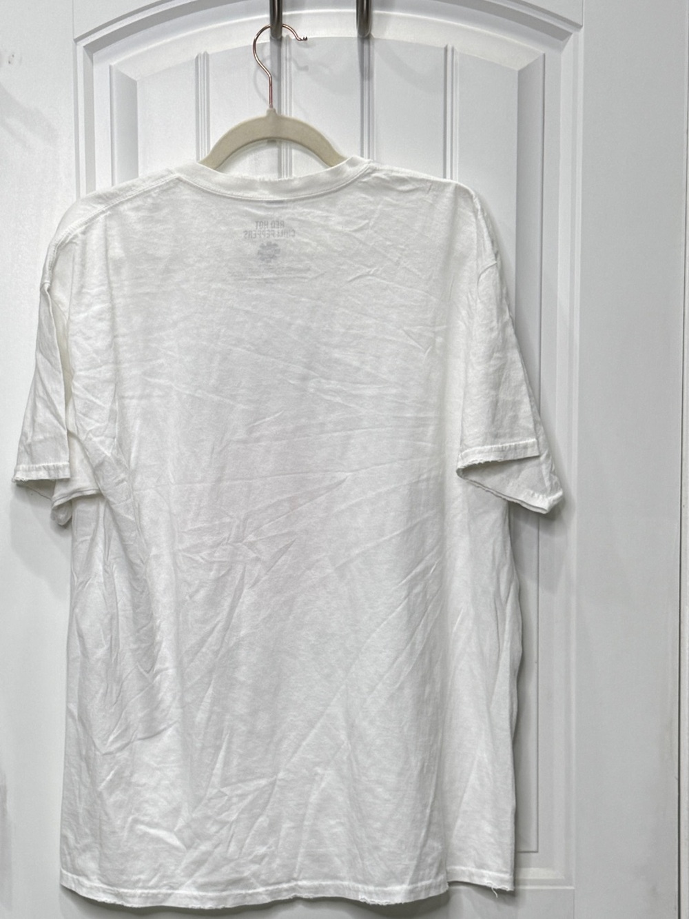 Red Hot Chili Peppers Asterisk Logo Distressed Band Tee L/XL NWOT - Picture 3 of 3